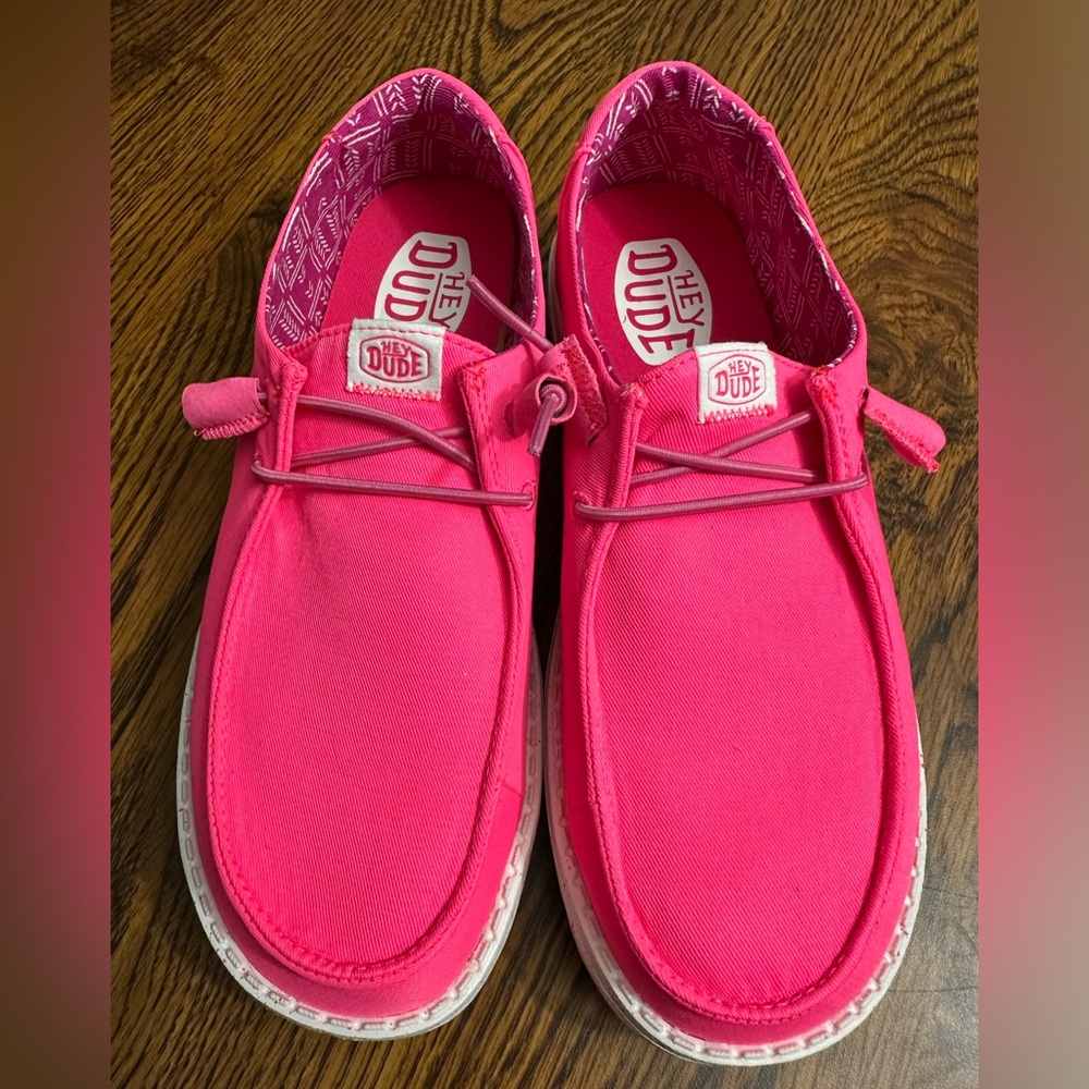 Hey Dude Wendy Canvas Neon Pink Size 8W